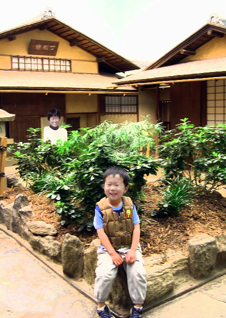 2006-04-29_Japaneses Garden @ Philadelphia Museum of Art-20001.JPG