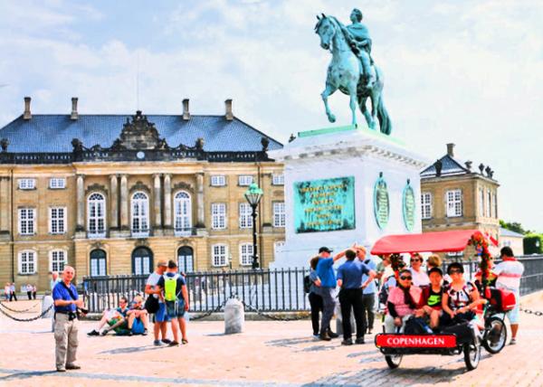 2016-06-25_Amalienborg_Frederick VIII's Palace0001.JPG