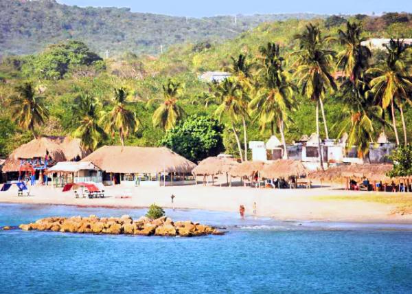 01-27-09_ Cityscape_Island of Tierrabomba-30001.JPG