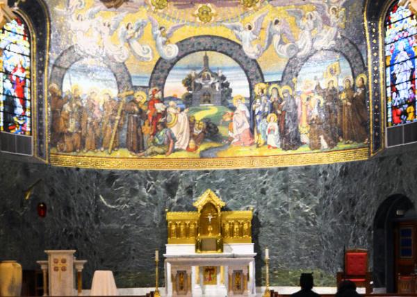 2016-03-24_St. Francis of Assisi Church_Altar0001.JPG