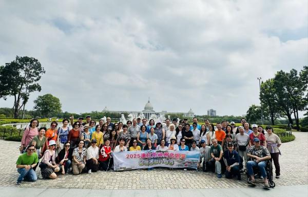 1761932739701819.jpg 神州合唱团台湾8日游.jpg