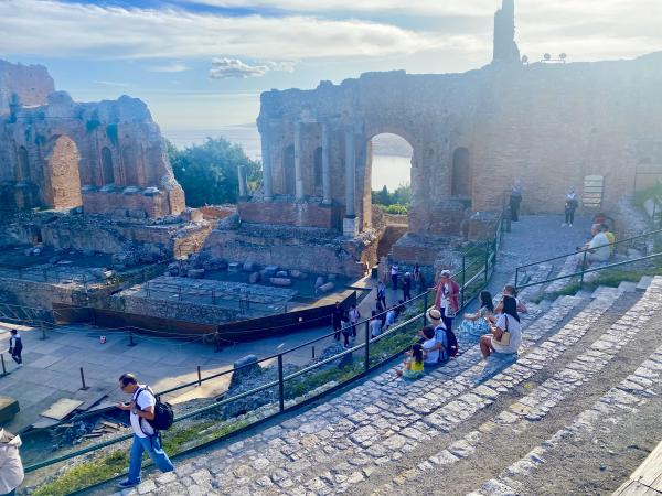 1762168137191513.jpeg IMG_3529.jpeg