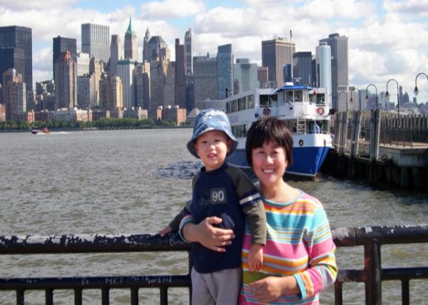 2005-10-15_New York Skyline over River Husdon0001.JPG