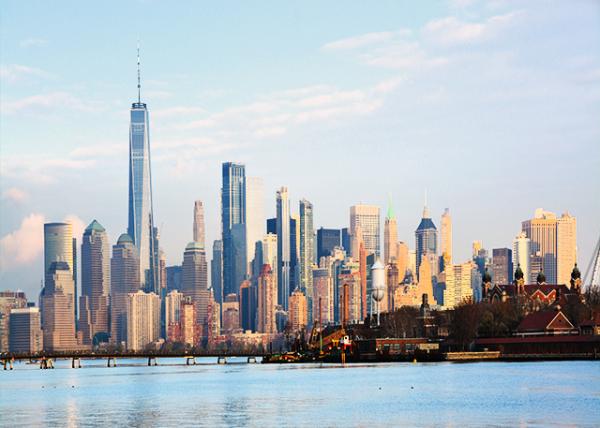 2021-11-28_Ellis Island and Manhattan as seen from Liberty SP-20001.JPG