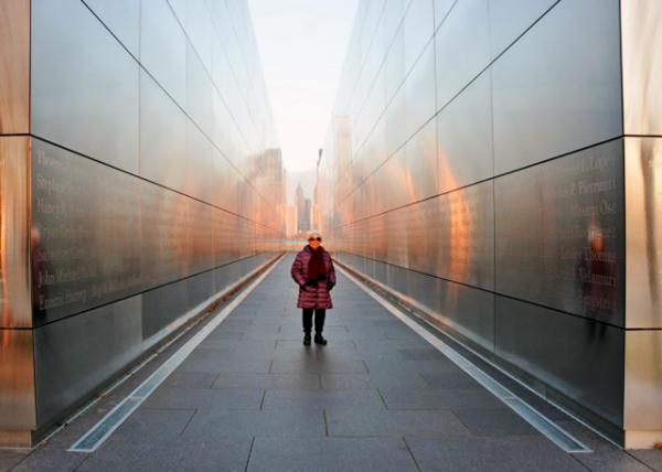 2021-11-28_Empty Sky Memorial_A Gently Sloped Mound Anchored by a Granite Path0001.JPG