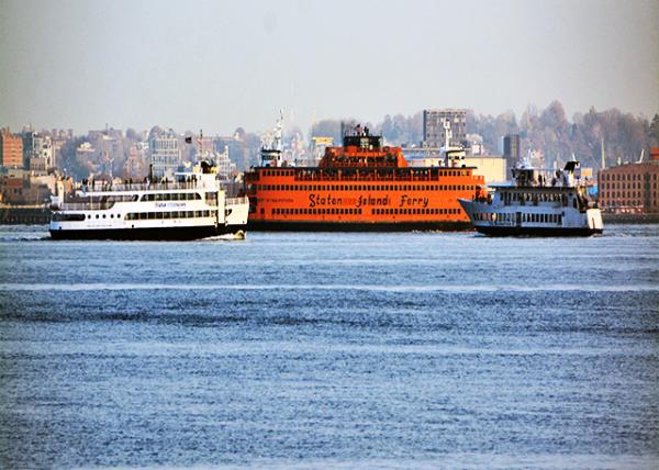 2021-11-28_Staten Island Ferry free between the New York City boroughs of Manhattan (Whitehall Terminal) and Staten Island (St George Terminal)0001.JPG