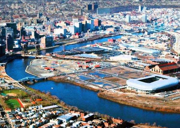 2009-12-16_Red Bull Arena across Jackson St Bridge and Dock Bridge over the Passaic from Downtown Newark0001.JPG