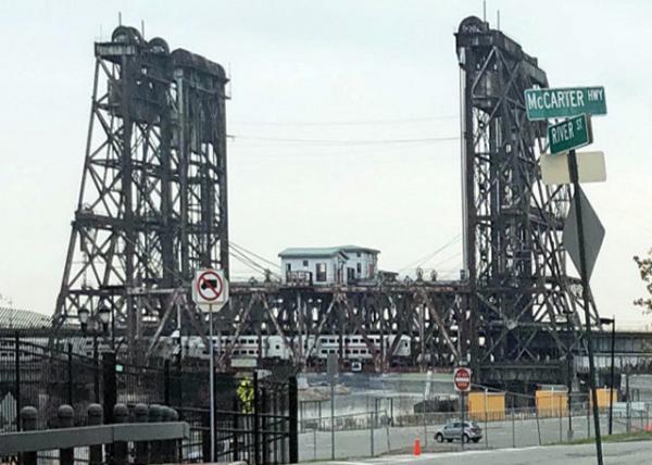 2021-11-28_William A. Stickel Memorial Bridge_ a Vertical-Lift Bridge crossing the Passaic River0001.JPG