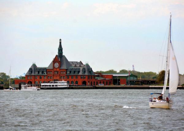2022-09-25_Jersey City_Tribeca Sailing through Central Railroad of NJ Terminal-10001.JPG