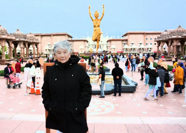 2024-05-04_Nilkanth (Blue Throat) Plaza0001.JPG