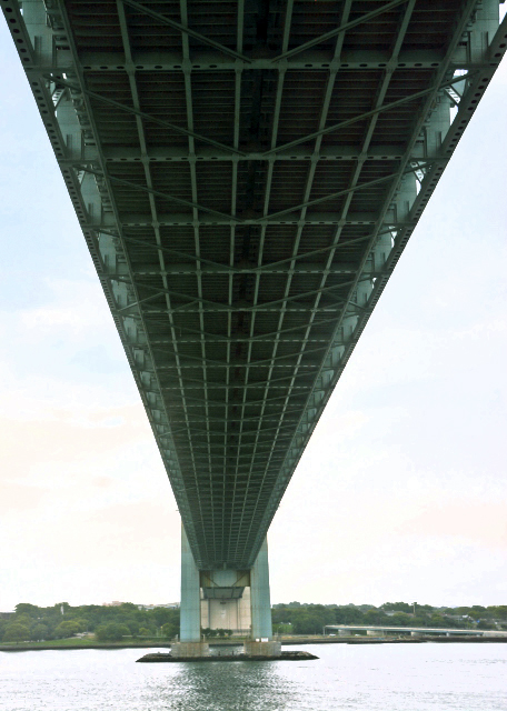 2024-08-06_02_Underneath the Brooklyn Side of the Verrazano-Narrows Suspension Bridge0001.JPG