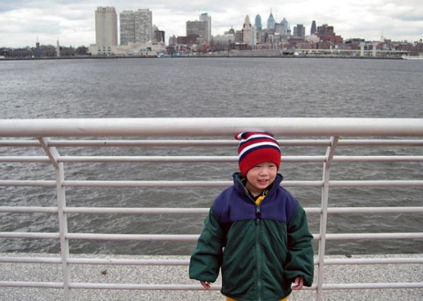 02-05-06_ Delaware River Running through Philadelphia0001.JPG