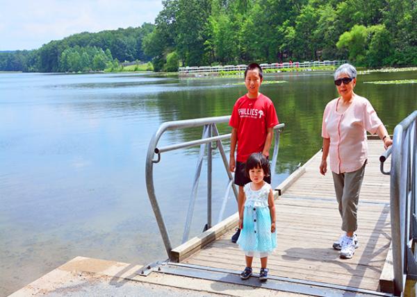 2013-07-27_Hopewell Lake_Pier ͷ-10001.JPG