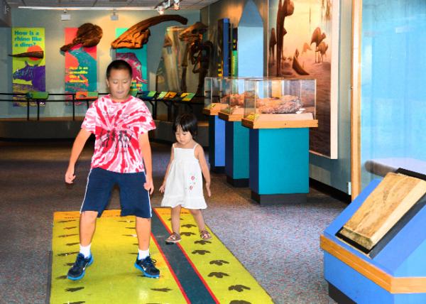 2013-09-02_Walk like a Dinosaur-30001.JPG