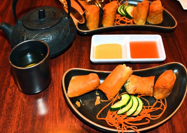 2015-12-31_Crispy Vegetable Rolls0001.JPG