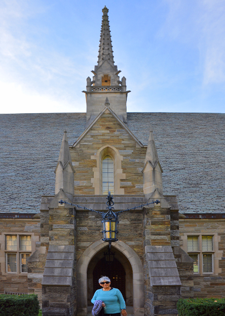 2021-10-14_Goodhart Hall_Giant Wrought-Iron Lamp-50001.JPG