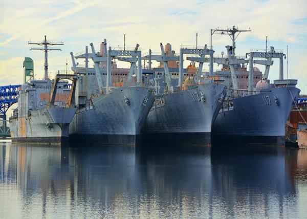 2021-12-04_Decommissioned Battleships Sitting Mothballed0001.JPG