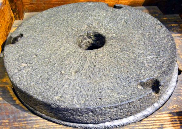 2021-12-14_Grinding Stone0001.JPG