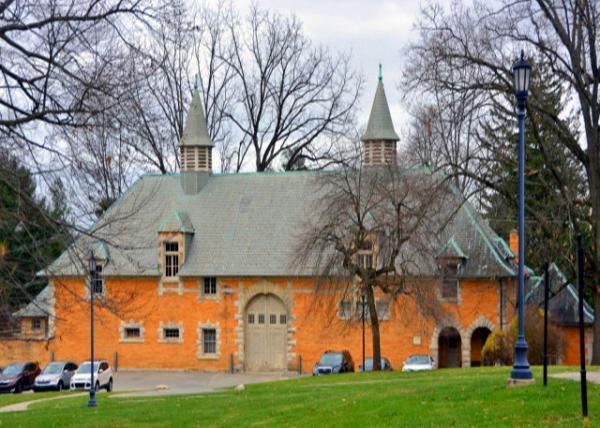 2021-12-15_Stables & Carriage House0001.JPG