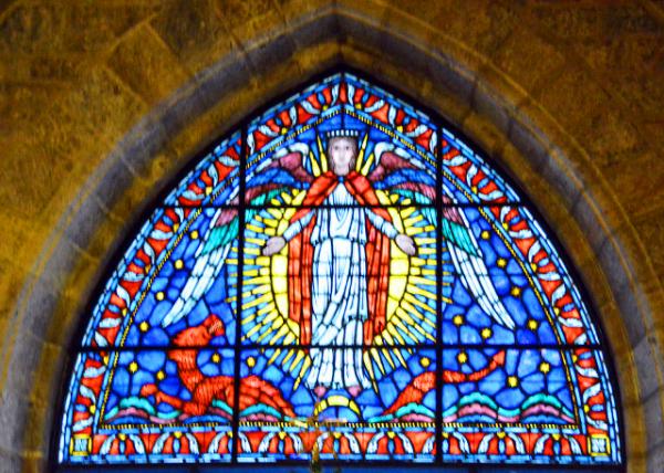 2021-12-15_Stained Glass_Imagery from the Book of Revelationa Woman Clothed w the Sun, w the Moon under Her Feet, and on Her Head a Garland of 12 Stars-10001.JPG