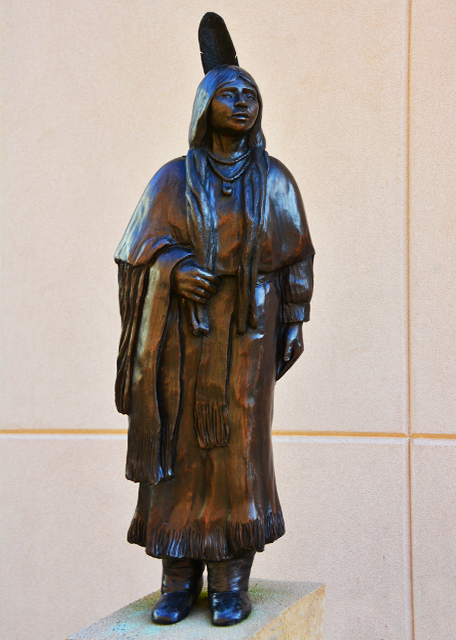 2021-12-16_Red Earth Dancer-10001.JPG