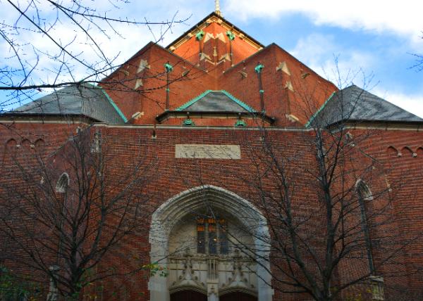 2021-12-19_Irvine Auditorium in an Octagonal Shape0001.JPG