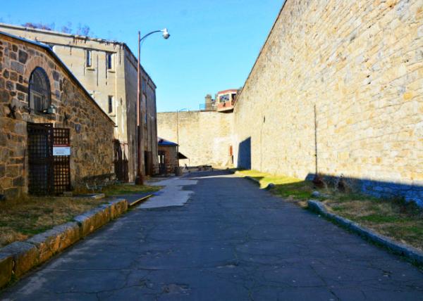 2021-12-26_Guard Tower0001.JPG