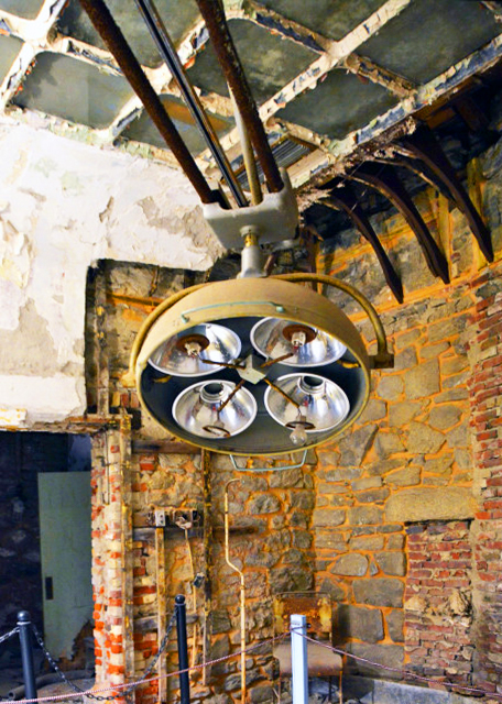 2021-12-26_Penitentiary Hospital_Operating Rm w Solarium Sunshine0001.JPG