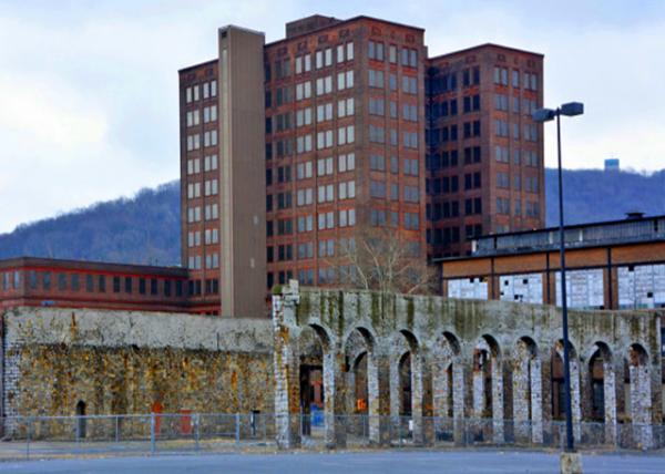 2022-01-02_Former Bethlehem Steel Company Headquarters Bldg0001.JPG