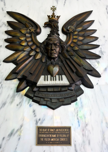 2022-02-01_Sculpture_Heart of Ignacy Jan Paderewski_ Poland's Great Patriot Virtuosa-Stateman0001.JPG