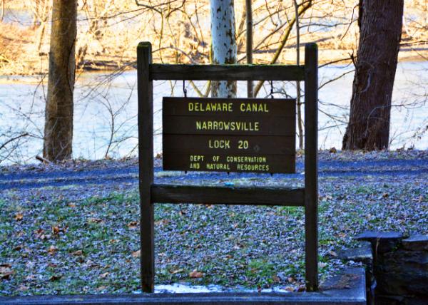 2022-02-11_Narrowsville_Delaware Canal Lock 20-10001.JPG