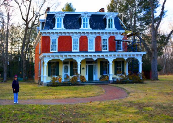 2022-02-11_Isaac Stover House (1850s) in the 2nd Empire Style_ Featuring a Slate-Covered Mansard Roof w Dormers-10001.JPG