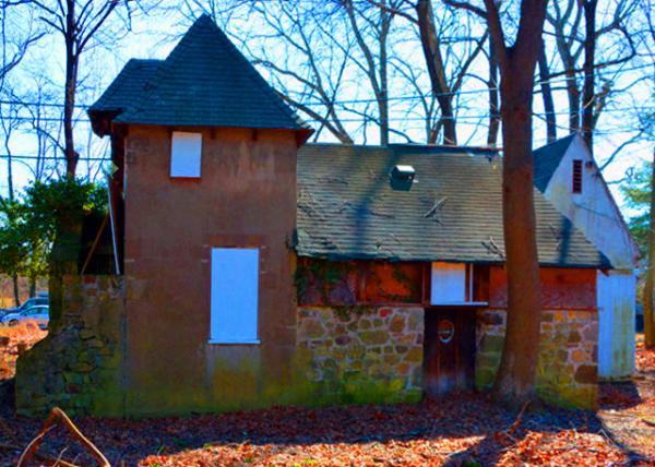 2022-02-27_Norman Cottage_Morgan Colt's Kennel where he raised German shepherds-20001.JPG