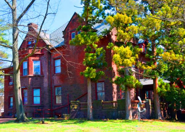 2022-04-02_James Thomas Residence (1901) @ 545 4th St0001.JPG