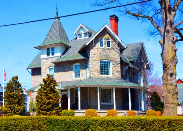 2022-04-02_William Weir McKee House (1891) @ 605 4th St0001.JPG