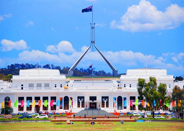 01-05-10_ Old Parliament House w Aboriginal Tent Embassy Sgnage.jpg