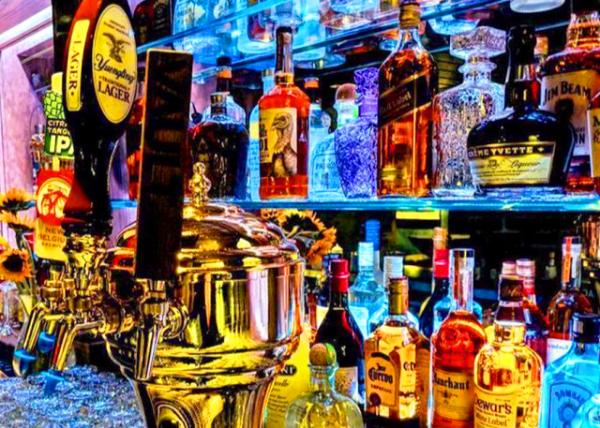 2022-04-13_Vault 634 (Lehigh Valley Trust Bldg 1886) w  Signature Vault Bar & Intimate Downstairs Speakeasy0001.JPG