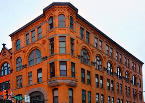 2022-04-13_Breinig & Bachman Bldg (1894)_Numerous Archedwindows0001.JPG