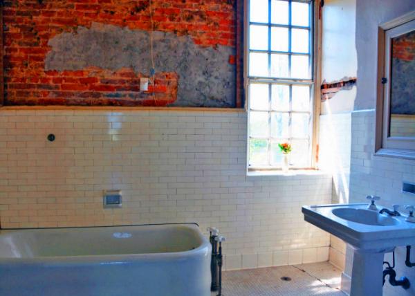 2022-04-24_Hope Lodge_18th-Century Closet Converted to 20th-Century Bathroom-10001.JPG