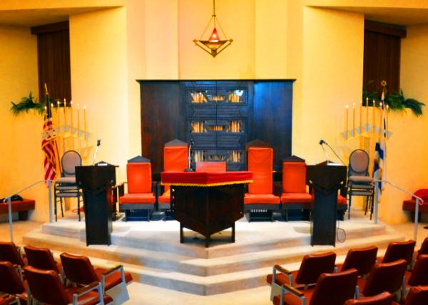 2022-05-08_Sisterhood Sanctuary Altar0001.JPG