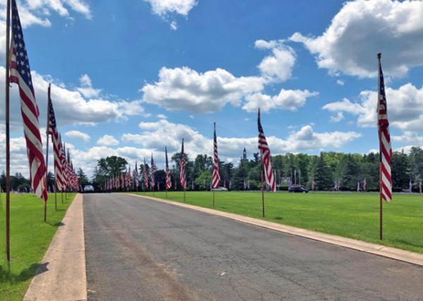 2022-05-29_Rolling Landscapes_ Curved Drives_ & Manicured Lawns-10001.JPG