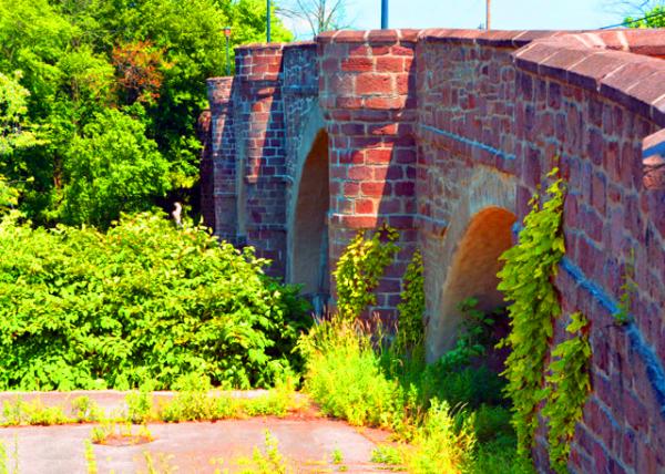 2022-06-19_Collegeville_Perkiomen Bridge_North Side w Rounded Columns-10001.JPG