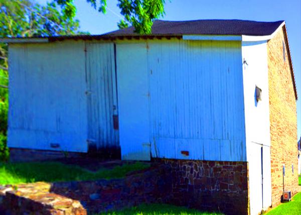 2022-07-03_Isaac Kulp Farm (1832)_Root Cellar0001.JPG