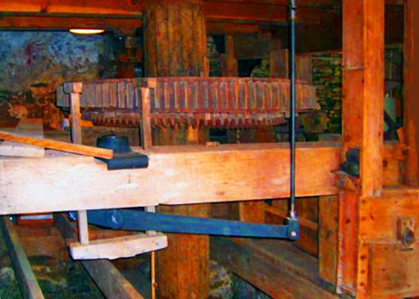 2022-07-03_Keefe-Mumbower Mill_Main Gear Drive0001.JPG