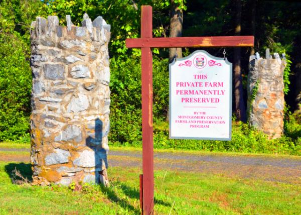 2022-07-03_Knipe-Moore-Rupp Farm _Entrance0001.JPG