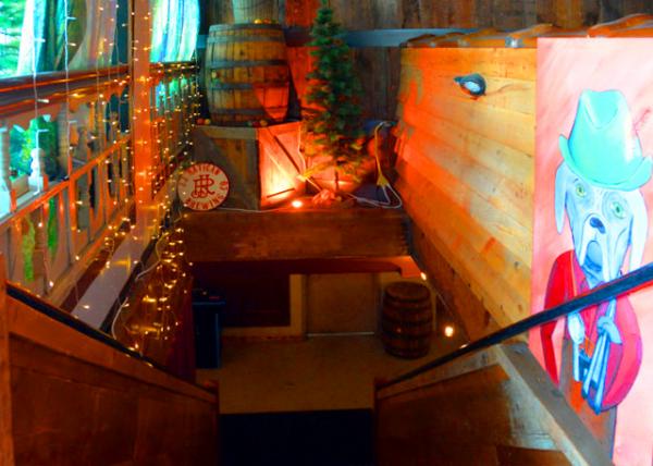 2022-07-10_227 E High St_J.J. Ratigan Brewing Co_Stairway0001.JPG