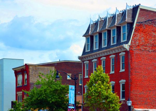 2022-07-10_228 E High St_Victorian Style (1901)-20001.JPG