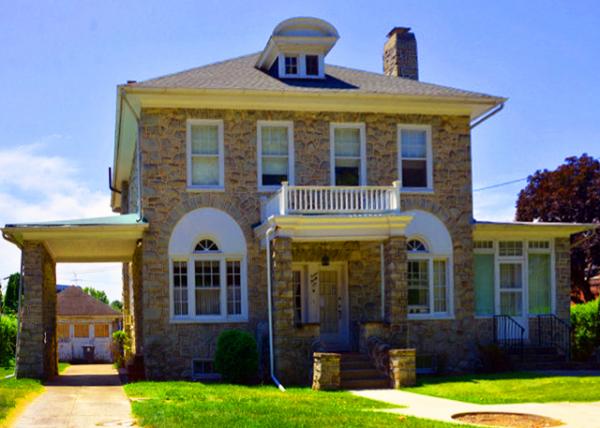 2022-07-10_1300 E High St0001.JPG