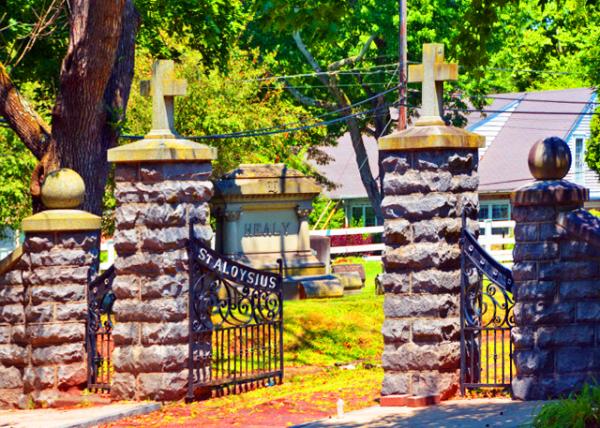 2022-07-10_1311 E High St_St. Aloysius Cemetery0001.JPG