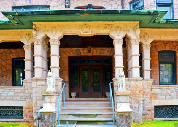 2022-07-16_624 W Main St_Gresh Mansion_Entrance0001.JPG